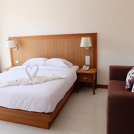 D Hotel Pattaya Εξωτερικό φωτογραφία