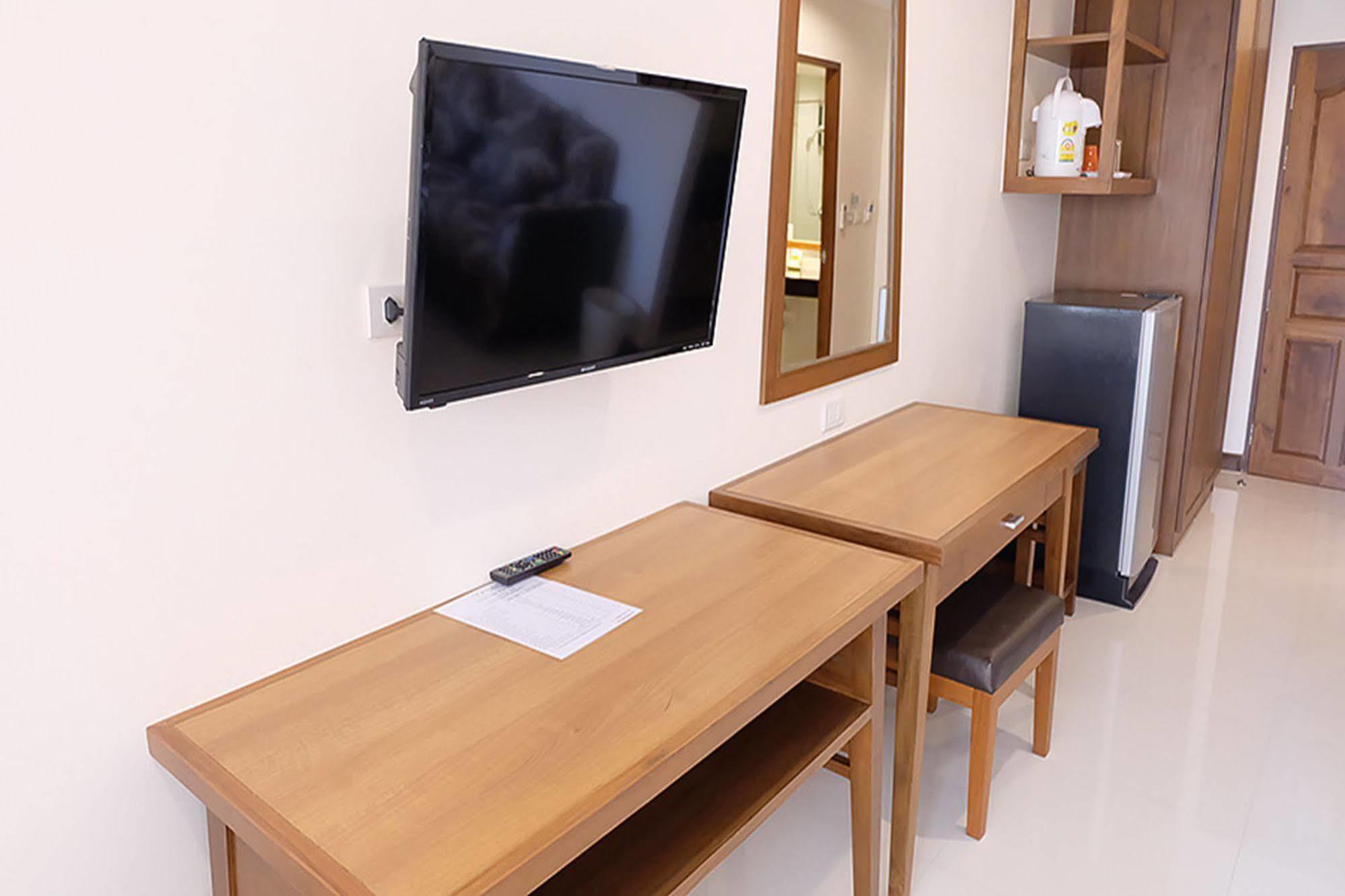 D Hotel Pattaya Εξωτερικό φωτογραφία