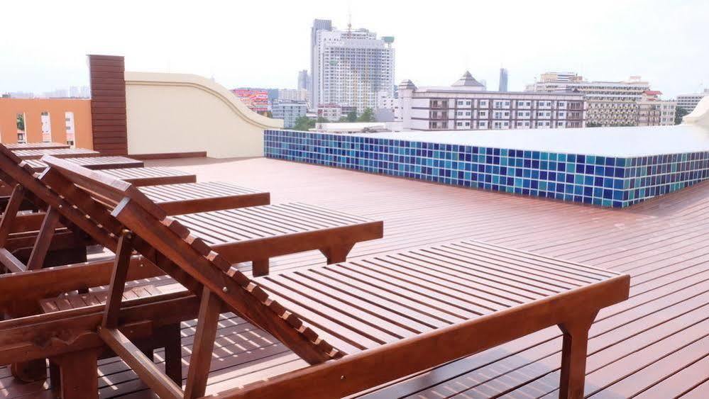 D Hotel Pattaya Εξωτερικό φωτογραφία